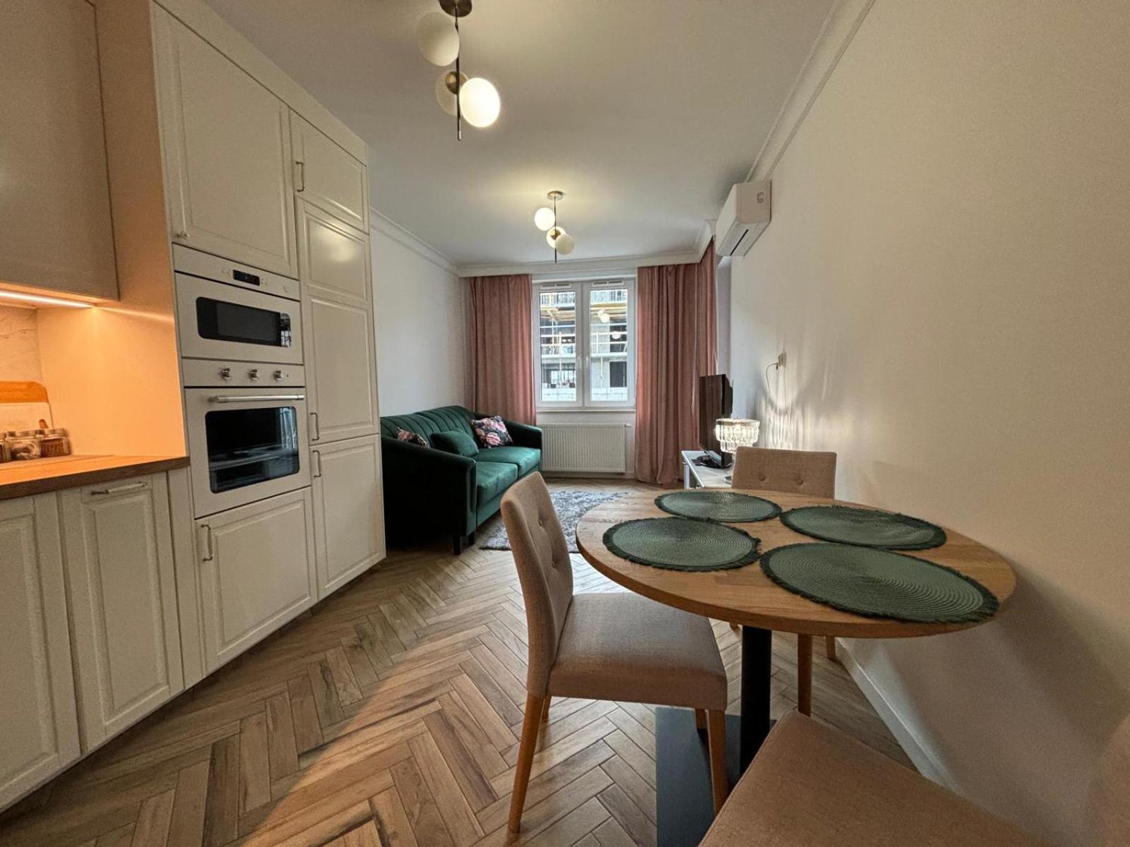 Apartamenty W Centrum Bialegostoku Z Parkingiem W Garazu Podziemnym Białystok Eksteriør billede